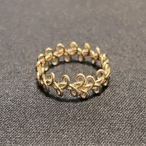 NEW // Gold Wire Design Ring